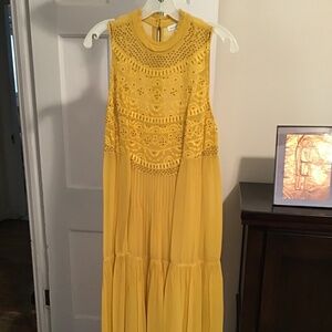 Sundance dress, size M, color Sunflower